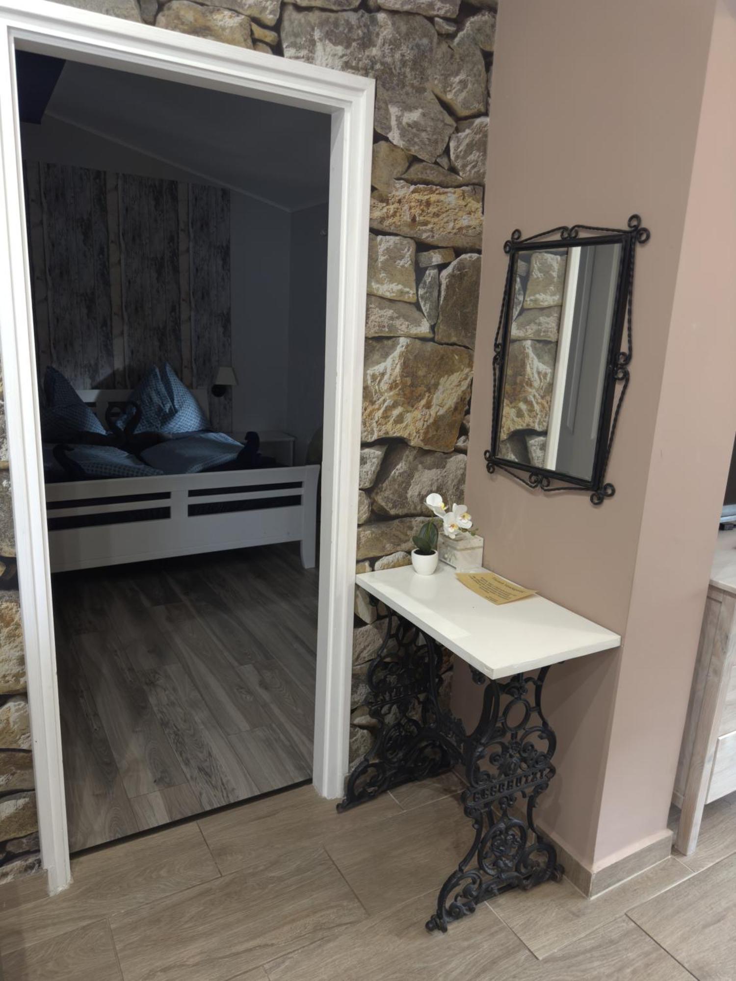 Rozsa Apartman Alsóörs 객실 사진