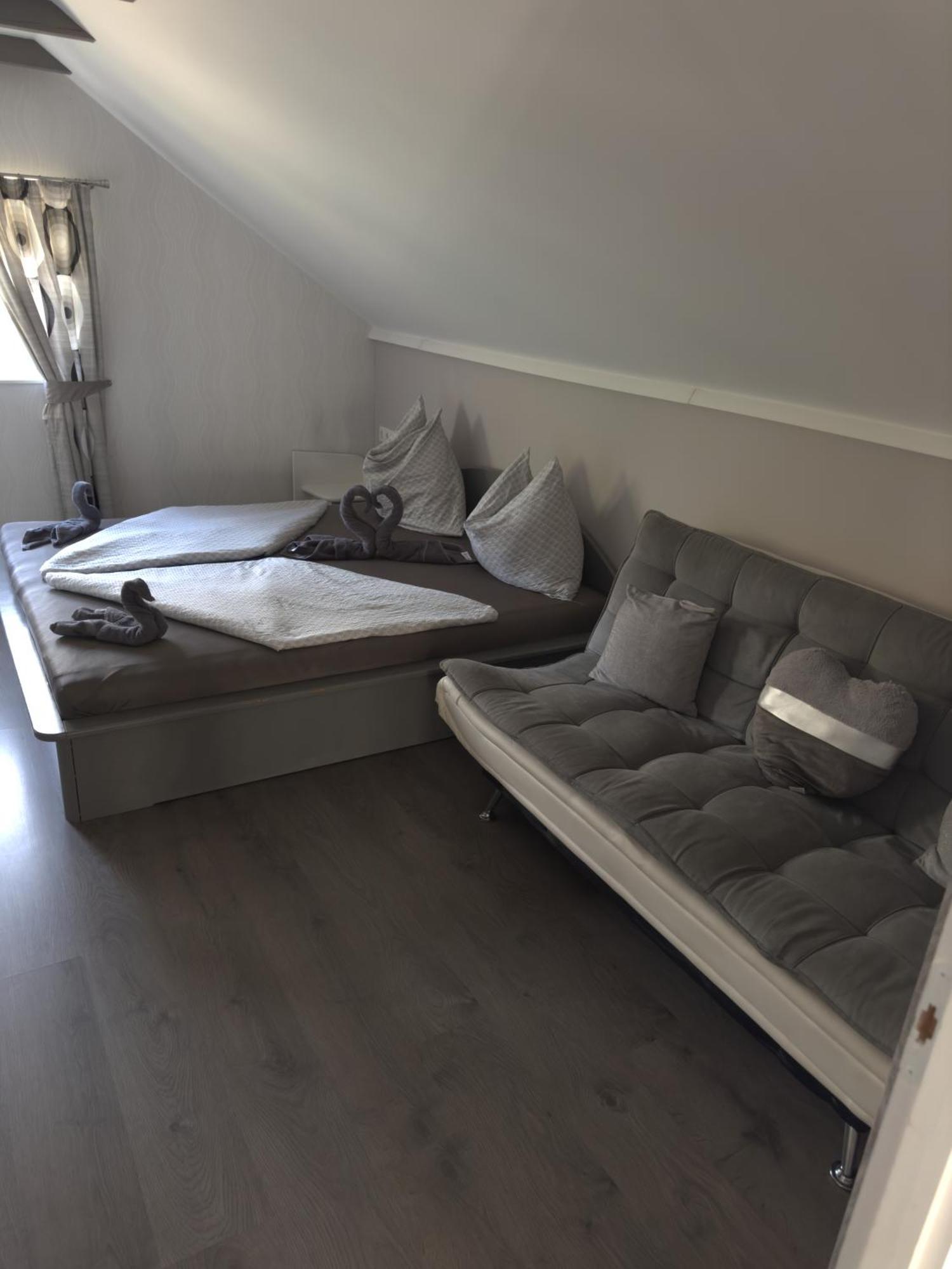 Rozsa Apartman Alsóörs 객실 사진